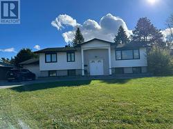 7 KERRY CRESCENT  Ottawa, ON K2E 5V7