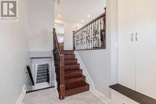 7 Kerry Crescent - Photo 3