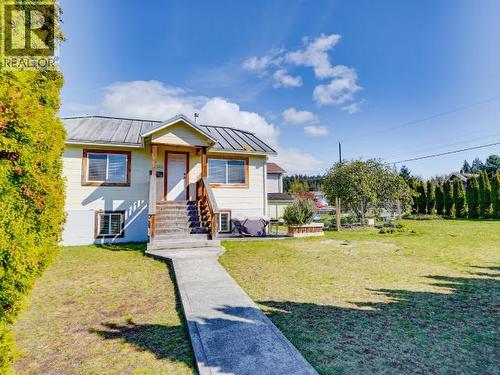 4212 MANSON AVE  Powell River, BC V8A 3M6