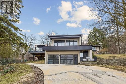 3 Chicopee Terrace, Kitchener, ON - Outdoor With Facade