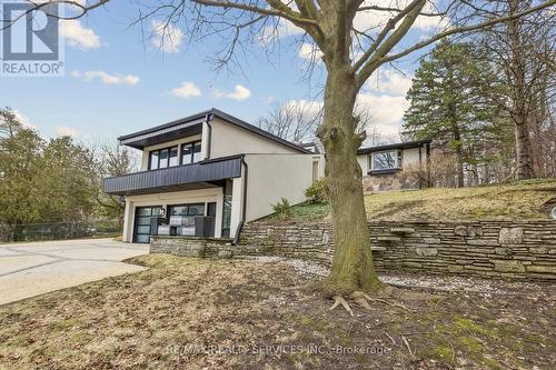 3 Chicopee Terrace, Kitchener, ON - Outdoor