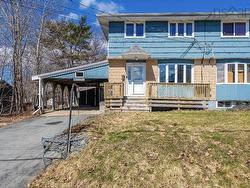 24 McIntosh Street  Spryfield, NS B3R 1G8