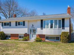 34 Lethbridge Avenue  Dartmouth, NS B2X 2X2