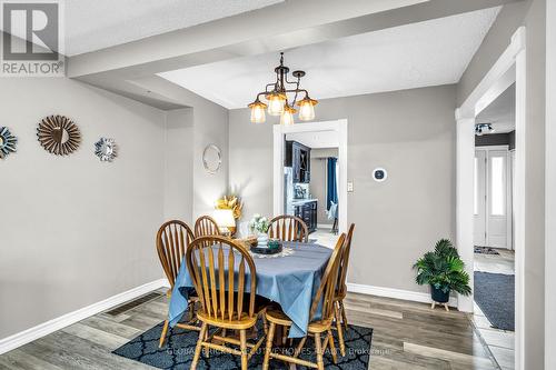 318 Rondeau Court, Oshawa, ON - Indoor Photo Showing Dining Room