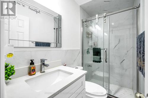 318 Rondeau Court, Oshawa, ON - Indoor Photo Showing Bathroom