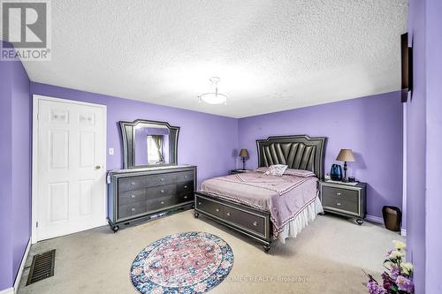318 Rondeau Court, Oshawa, ON - Indoor Photo Showing Bedroom