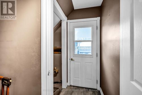318 Rondeau Court, Oshawa, ON - Indoor Photo Showing Other Room