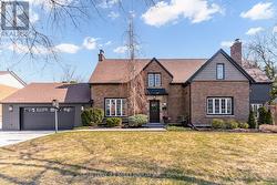 126 ELIZABETH STREET S  Brampton, ON L6Y 1R5