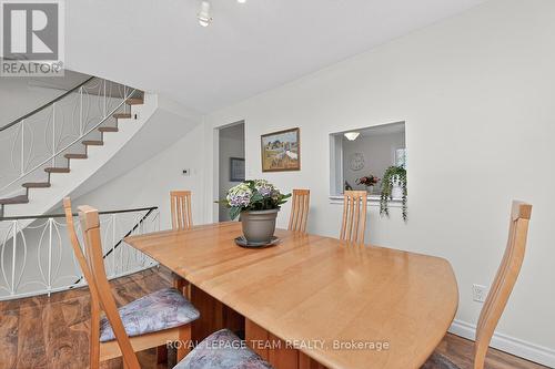 2521 Flannery Drive, Ottawa, ON - Indoor Photo Showing Dining Room