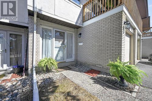2521 Flannery Drive, Ottawa, ON - Outdoor