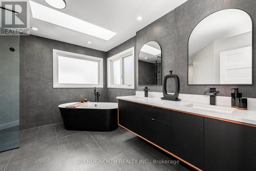 3 Esson Street, Ottawa, ON 