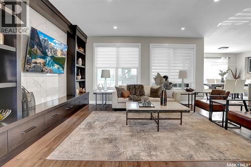 4244 Elderberry Crescent E, Regina, SK - Indoor Photo Showing Living Room
