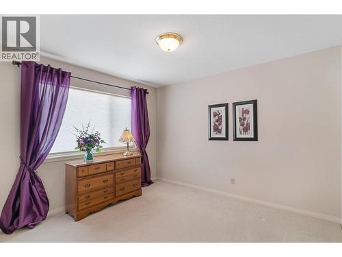 550 Yates Road Unit# 432, Kelowna, BC - Indoor Photo Showing Bedroom