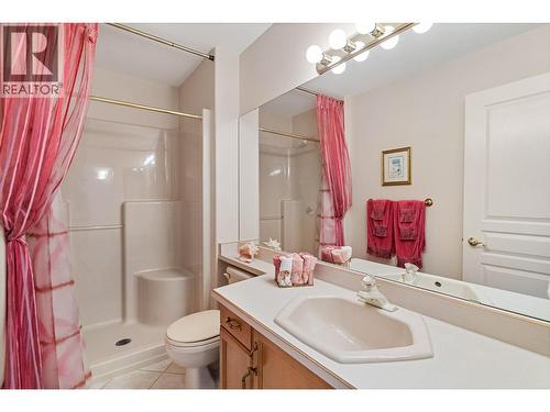 550 Yates Road Unit# 432, Kelowna, BC - Indoor Photo Showing Bathroom