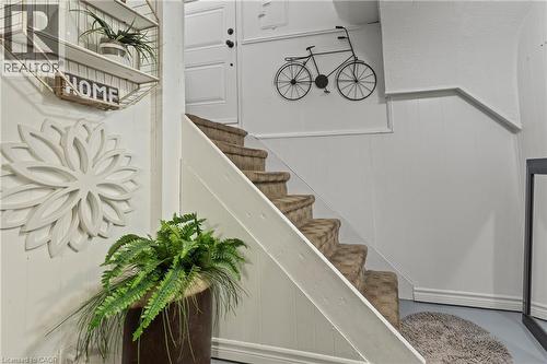 96 Terrace Drive, Hamilton, ON - Indoor Photo Showing Other Room