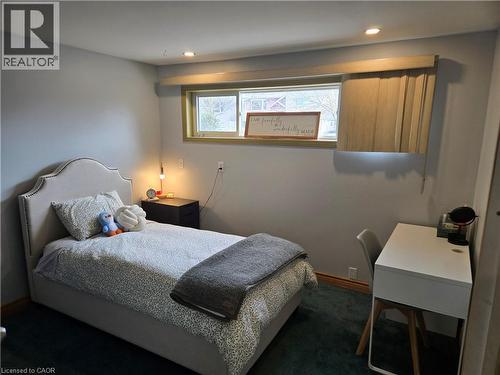 Bedroom featuring dark carpet and recessed lighting - 67 Pinemeadow Crescent, Waterloo, ON - Indoor Photo Showing Bedroom
