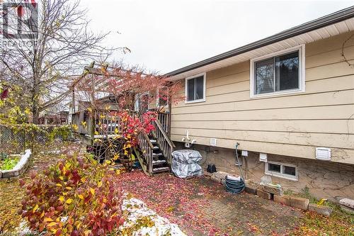 67 Pinemeadow Crescent, Waterloo, ON - Outdoor