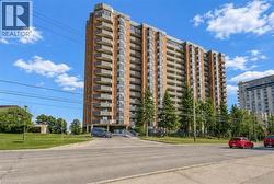 3845 LAKESHORE Boulevard W Unit# 804  Toronto, ON M8W 4Y3
