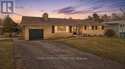 4 MOUNTVIEW AVENUE Grimsby, ON L3M 1V5