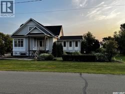 1306 Assiniboia AVENUE Grenfell, SK S0G 2B0