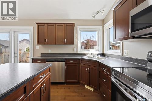 222 Fleming Crescent, Saskatoon, SK - Indoor Photo Showing Kitchen With Double Sink