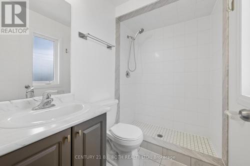 17 Bedford Estates Crescent, Barrie, ON - Indoor Photo Showing Bathroom