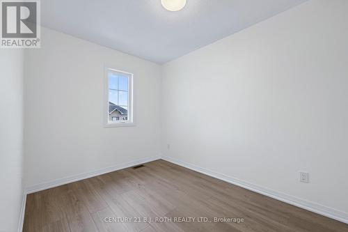 17 Bedford Estates Crescent, Barrie, ON - Indoor Photo Showing Other Room