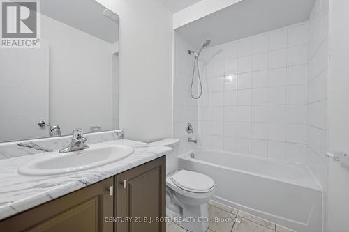 17 Bedford Estates Crescent, Barrie, ON - Indoor Photo Showing Bathroom