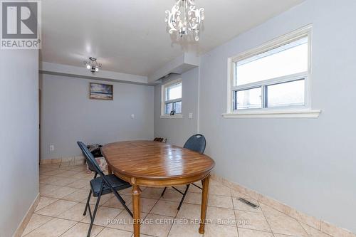 7256 Lancaster Avenue S, Mississauga, ON - Indoor Photo Showing Dining Room