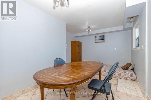 7256 Lancaster Avenue S, Mississauga, ON - Indoor Photo Showing Dining Room