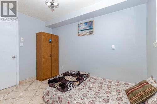 7256 Lancaster Avenue S, Mississauga, ON - Indoor Photo Showing Bedroom