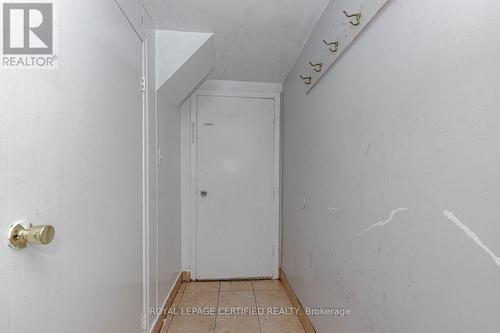 7256 Lancaster Avenue S, Mississauga, ON - Indoor Photo Showing Other Room