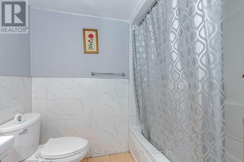 7256 Lancaster Avenue S, Mississauga, ON - Indoor Photo Showing Bathroom