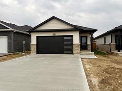 166 IRONWOOD Trail Chatham, ON N7M 0T3