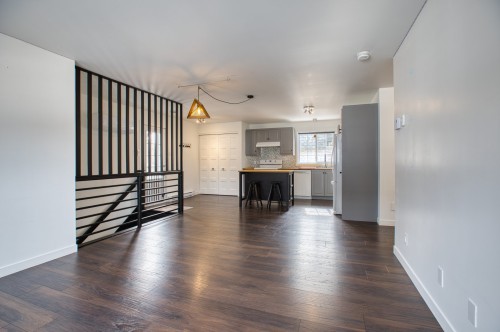 Salon - 3886  - 3892 Rue Queen, Rawdon, QC - Indoor Photo Showing Living Room