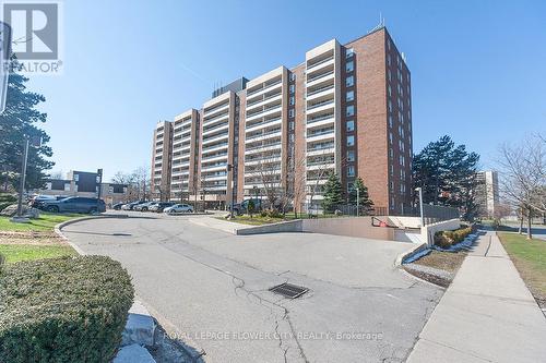 510 - 31 FOUR WINDS DRIVE  Toronto, ON M3J 1K9