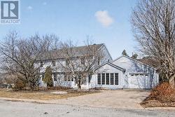193 CUNNINGHAM AVENUE N  Ottawa, ON K1H 6A7