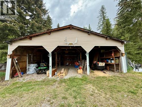 5888 Lazy Lake Road, Wasa, BC 