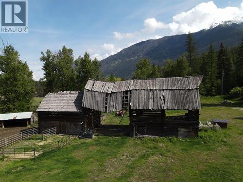 5888 Lazy Lake Road, Wasa, BC 