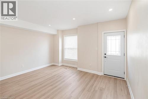 60 Keith Street, Hamilton, ON - Indoor Photo Showing Other Room