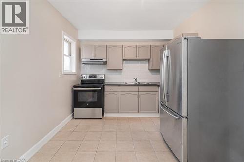 60 Keith Street, Hamilton, ON - Indoor Photo Showing Kitchen With Double Sink