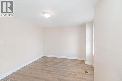 60 Keith Street, Hamilton, ON - Indoor Photo Showing Other Room
