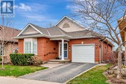 16 WINTERBERRY LANE Guelph (Village By The Arboretum), ON N1G 4X7