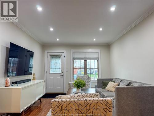 2579 Lloyd George, Windsor, ON - Indoor