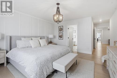 1886 Fountain Grass Drive, London South (South B), ON - Indoor Photo Showing Bedroom