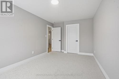 1886 Fountain Grass Drive, London South (South B), ON - Indoor Photo Showing Other Room