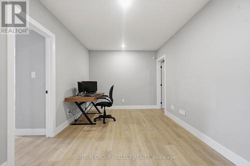 1886 Fountain Grass Drive, London South (South B), ON - Indoor Photo Showing Other Room
