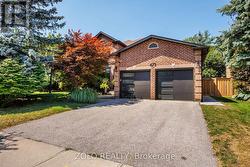 473 KEITH AVENUE  Newmarket, ON L3X 1V5