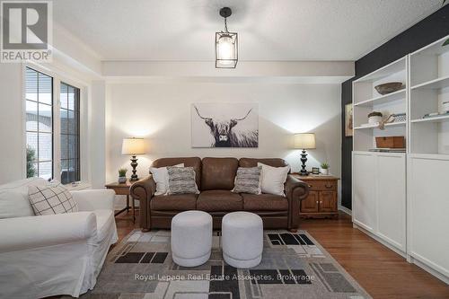 42 HARRIET STREET  Halton Hills, ON L7G 5W7