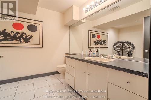 86 Tremont Drive, St. Catharines (Glendale/Glenridge), ON - Indoor Photo Showing Bathroom